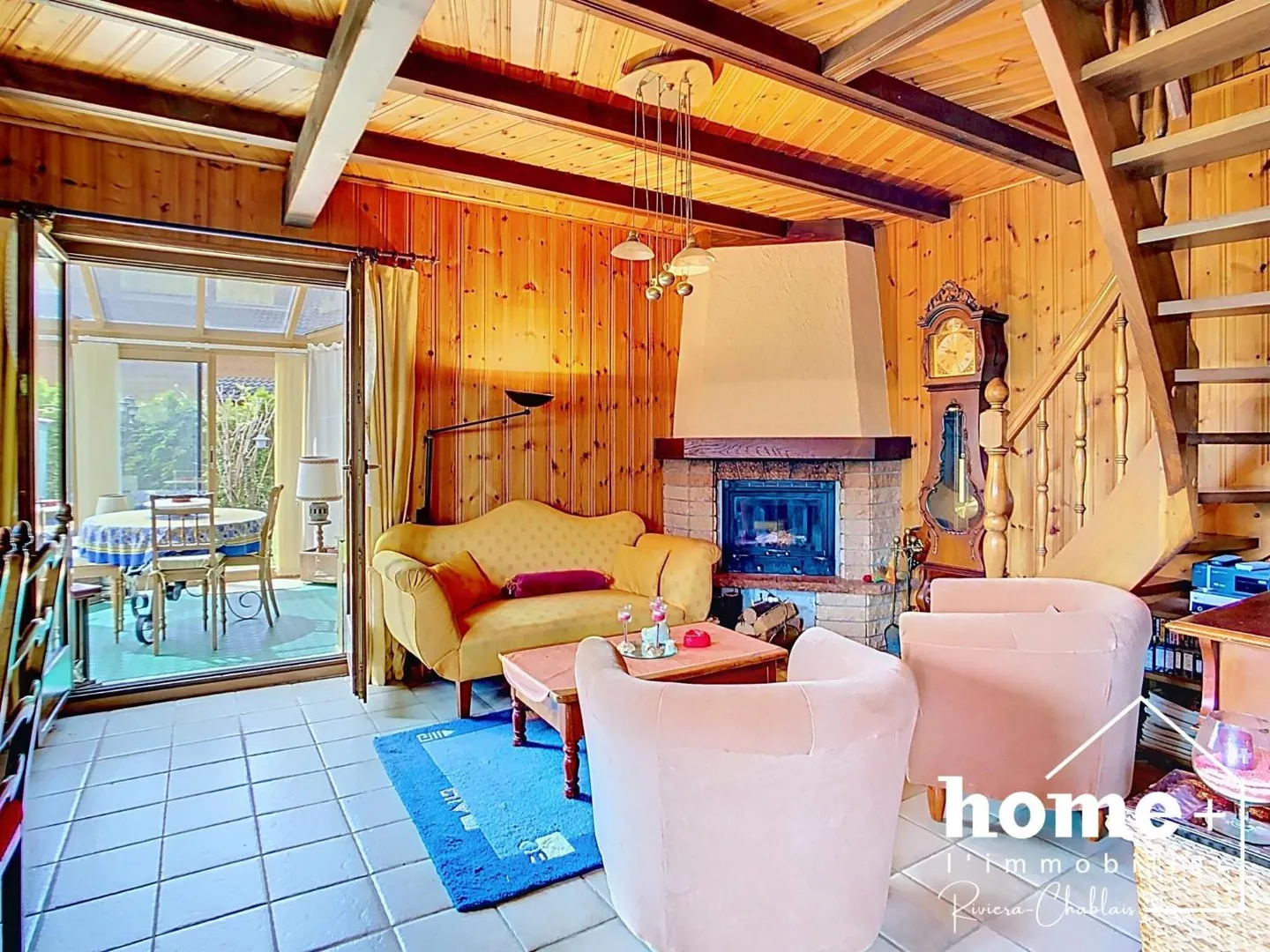 Chalet with 4 Rooms and Charm as well as View - Photo 3 of 11