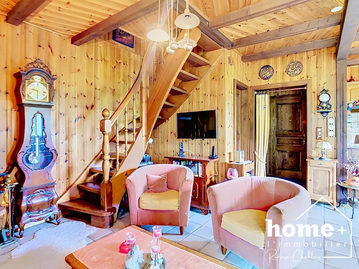Chalet with 4 Rooms and Charm as well as View - Photo 6 of 11