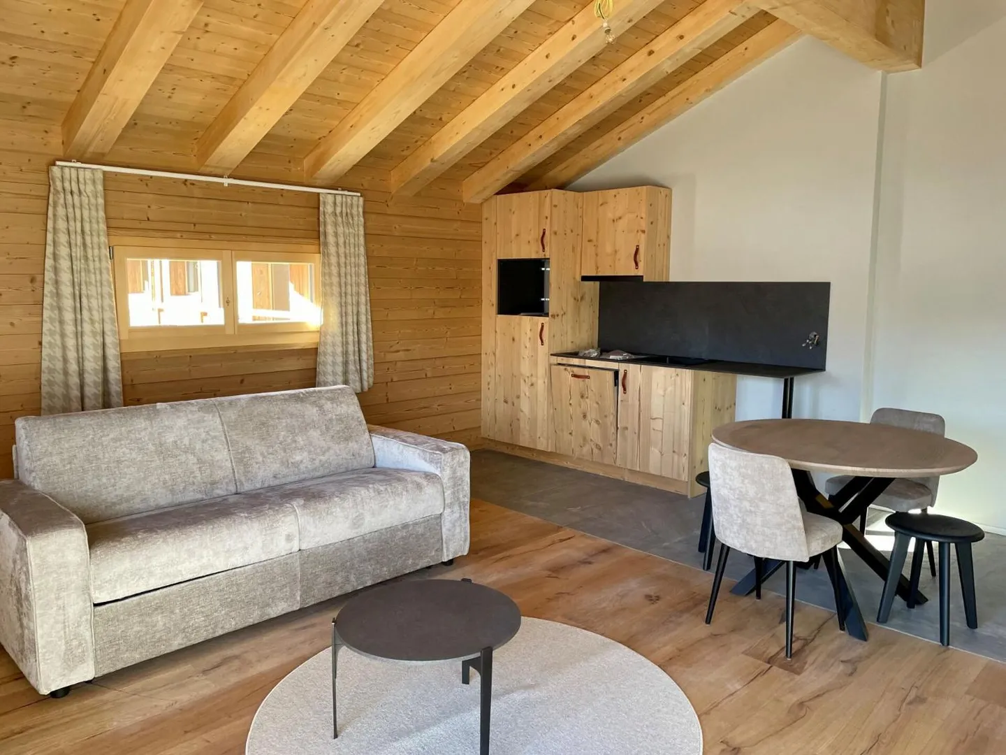 Attico 2.5 stanze - Foto 6 di 11