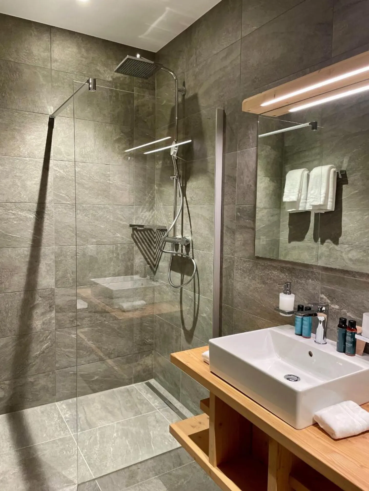 Attico 2.5 stanze - Foto 8 di 11