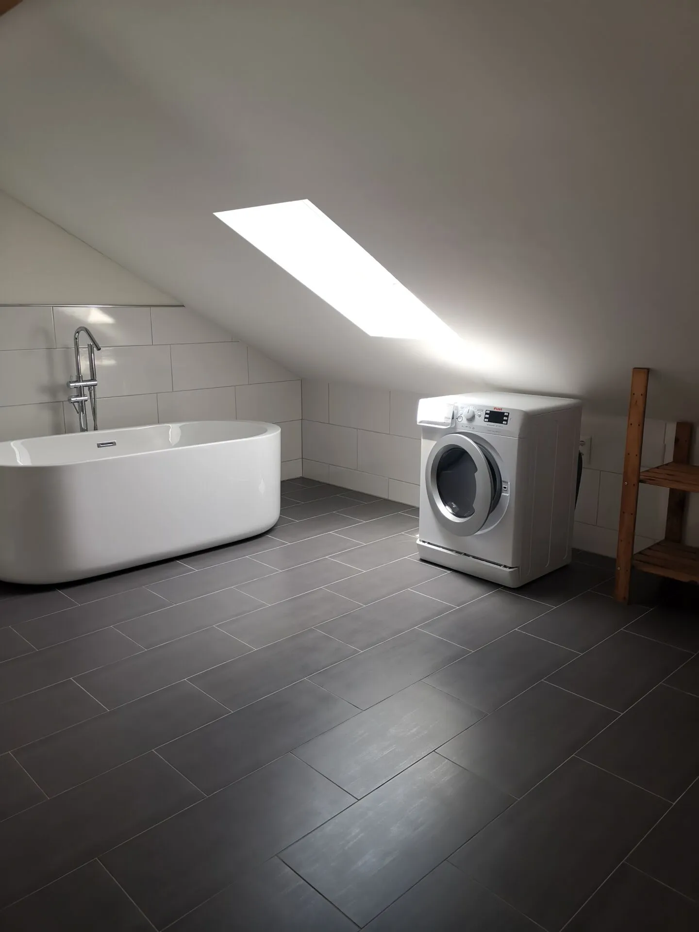 Bel appartement sous les combles de 3,5 pièces à Meinisberg à louer - Photo 8 sur 12