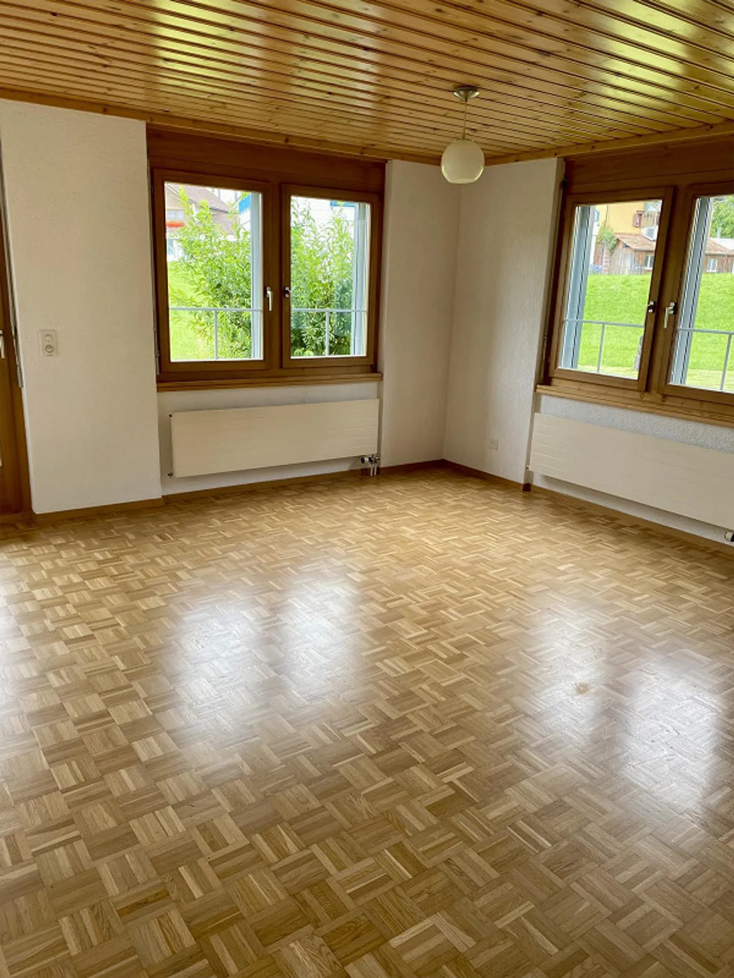 3 1/2 Zimmer Wohnung direkt beim Bahnhof - Foto 4 von 13