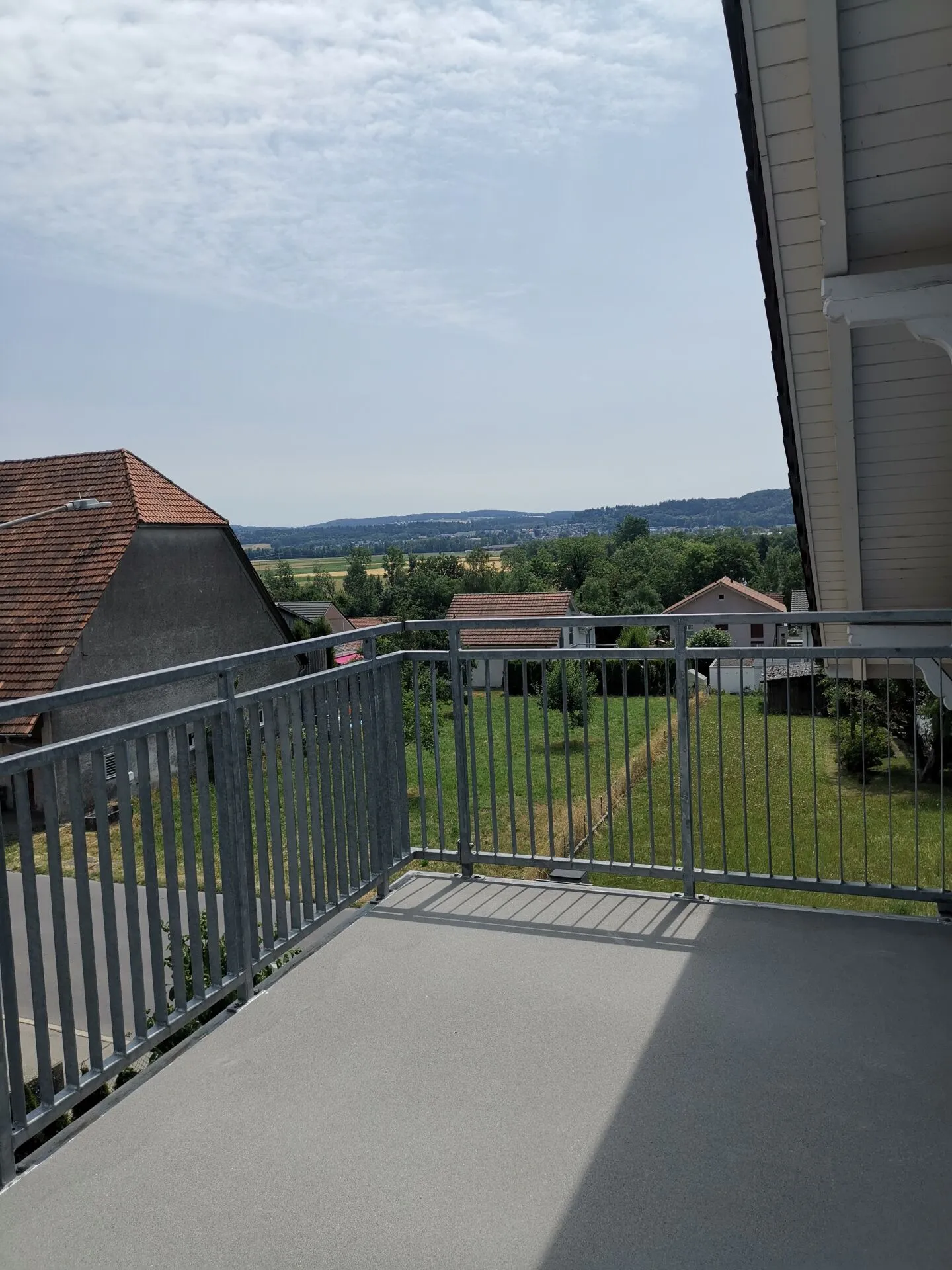 Bel appartement sous les combles de 3,5 pièces à Meinisberg à louer - Photo 10 sur 12