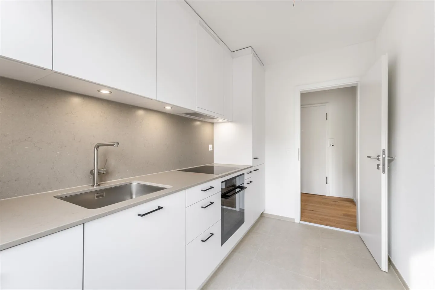 Ideale Singlewohnung - frisch saniert! - Foto 4 von 6