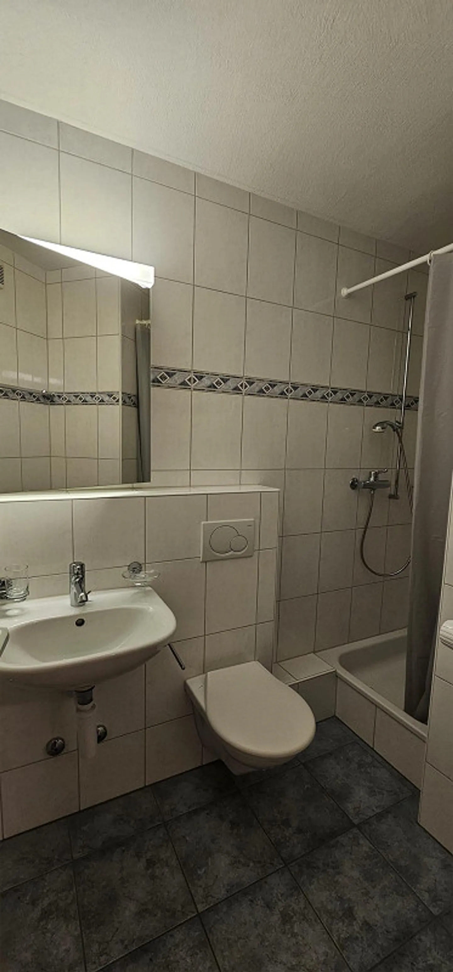 Möbliertes Zimmer für Nichtraucher - Foto 3 von 3