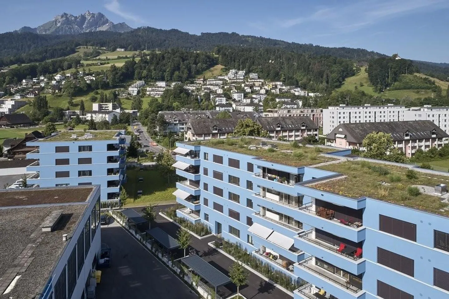 Sichere Einstellplätze verfügbar - Foto 2 von 2