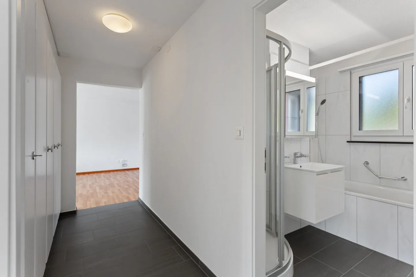 Charmant appartement 3.5 pièces - Photo 6 sur 8