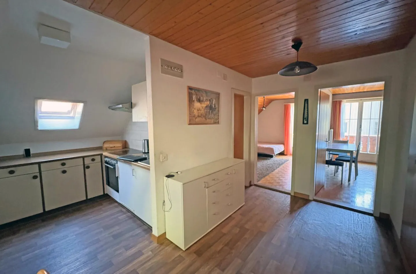 Bâtiment résidentiel avec deux appartements à Münchenwiler... - Photo 7 sur 13
