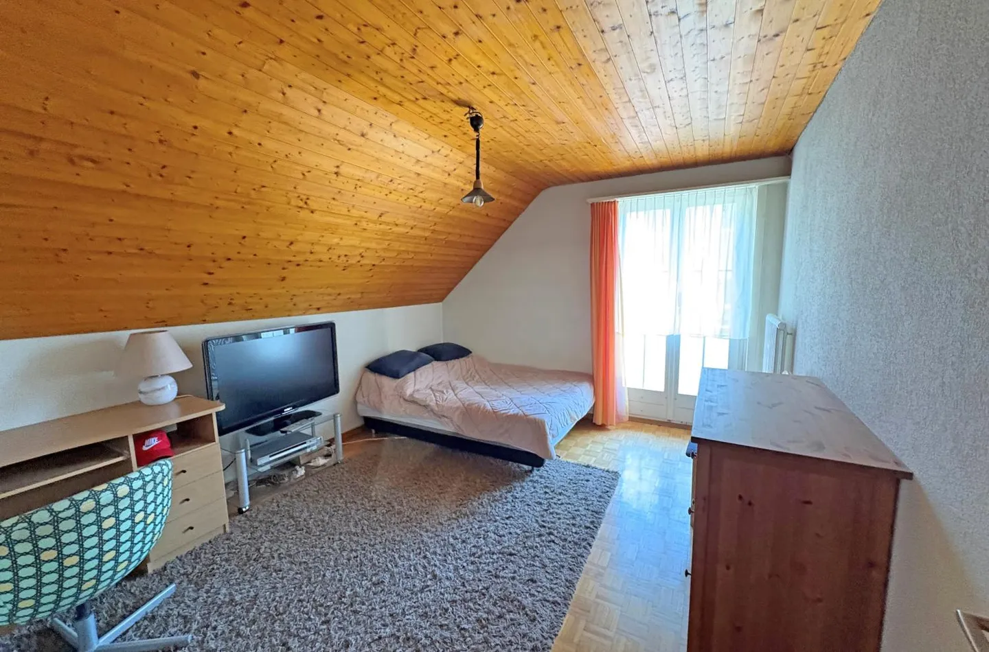 Bâtiment résidentiel avec deux appartements à Münchenwiler... - Photo 8 sur 13