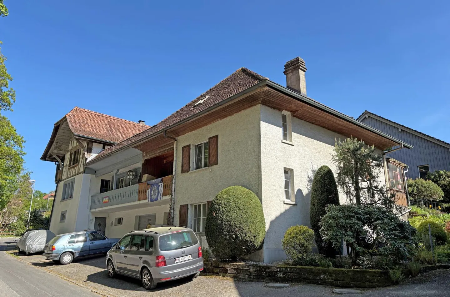 Bâtiment résidentiel avec deux appartements à Münchenwiler... - Photo 10 sur 13