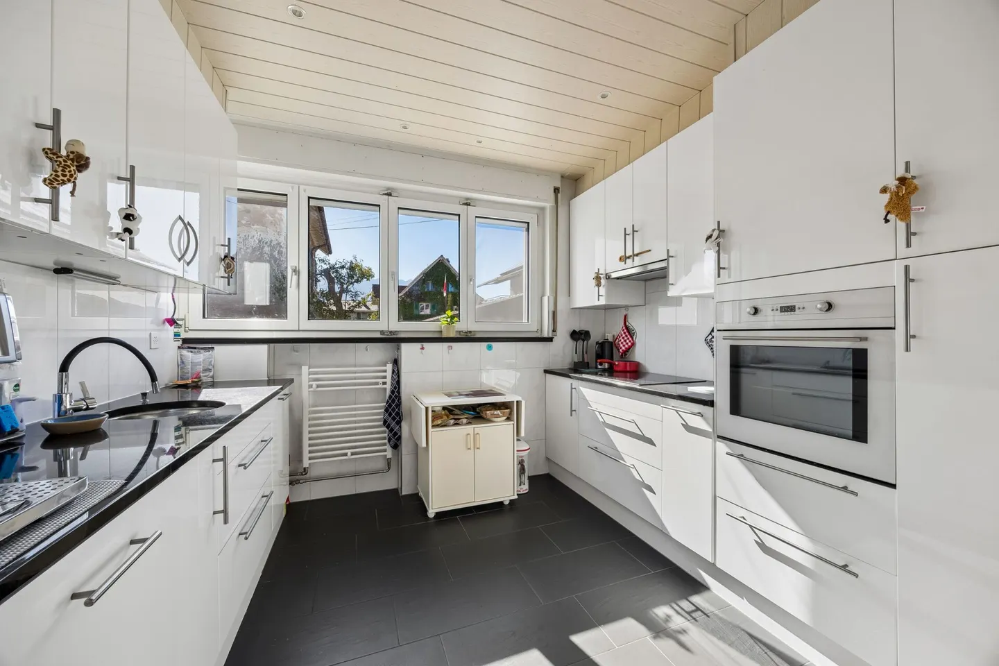 Maison avec caractère et perspective - Photo 3 sur 13