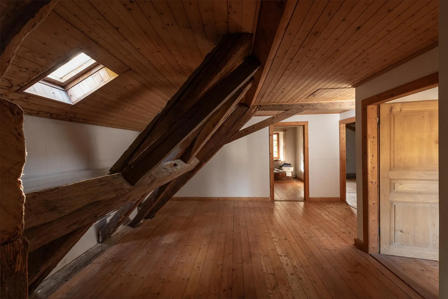 Fattoria storica con 8 camere in posizione idilliaca a Ziefen - Foto 20 di 28