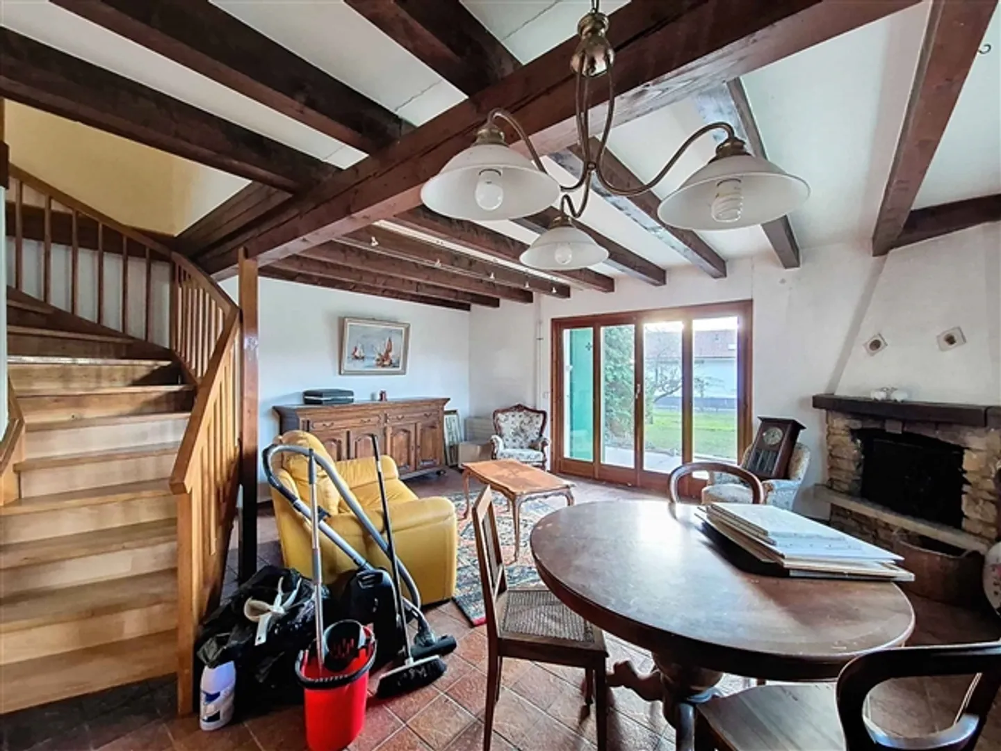 Charmantes Haus mit Renovierungspotenzial - Foto 3 von 13