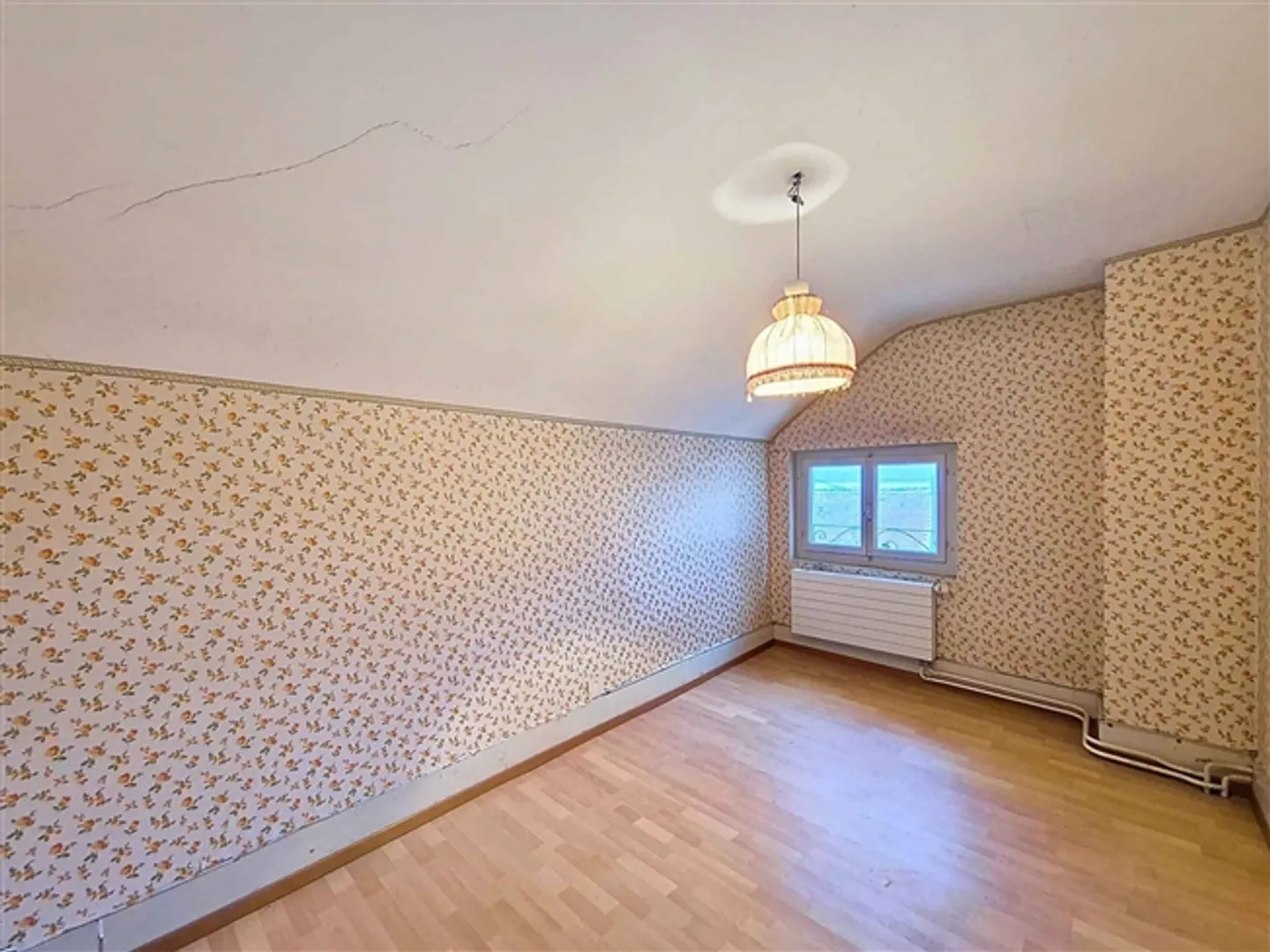 Charmantes Haus mit Renovierungspotenzial - Foto 9 von 13