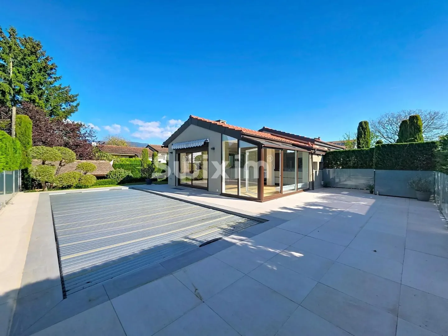 Maison familiale rénovée avec piscine - Photo 10 sur 12