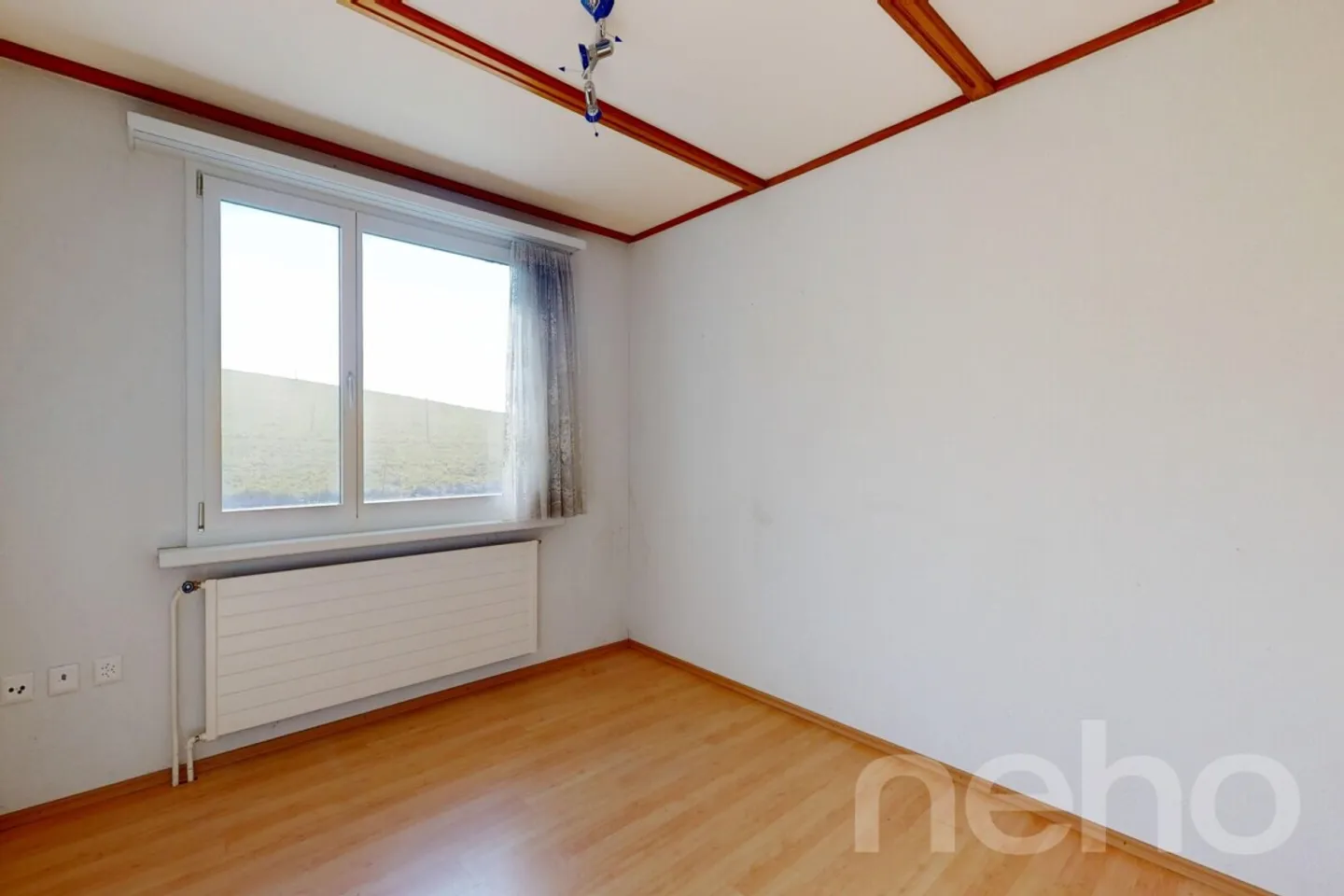 Charming 3.5-room single-family house with great potential in a quiet location - Photo 5 of 12