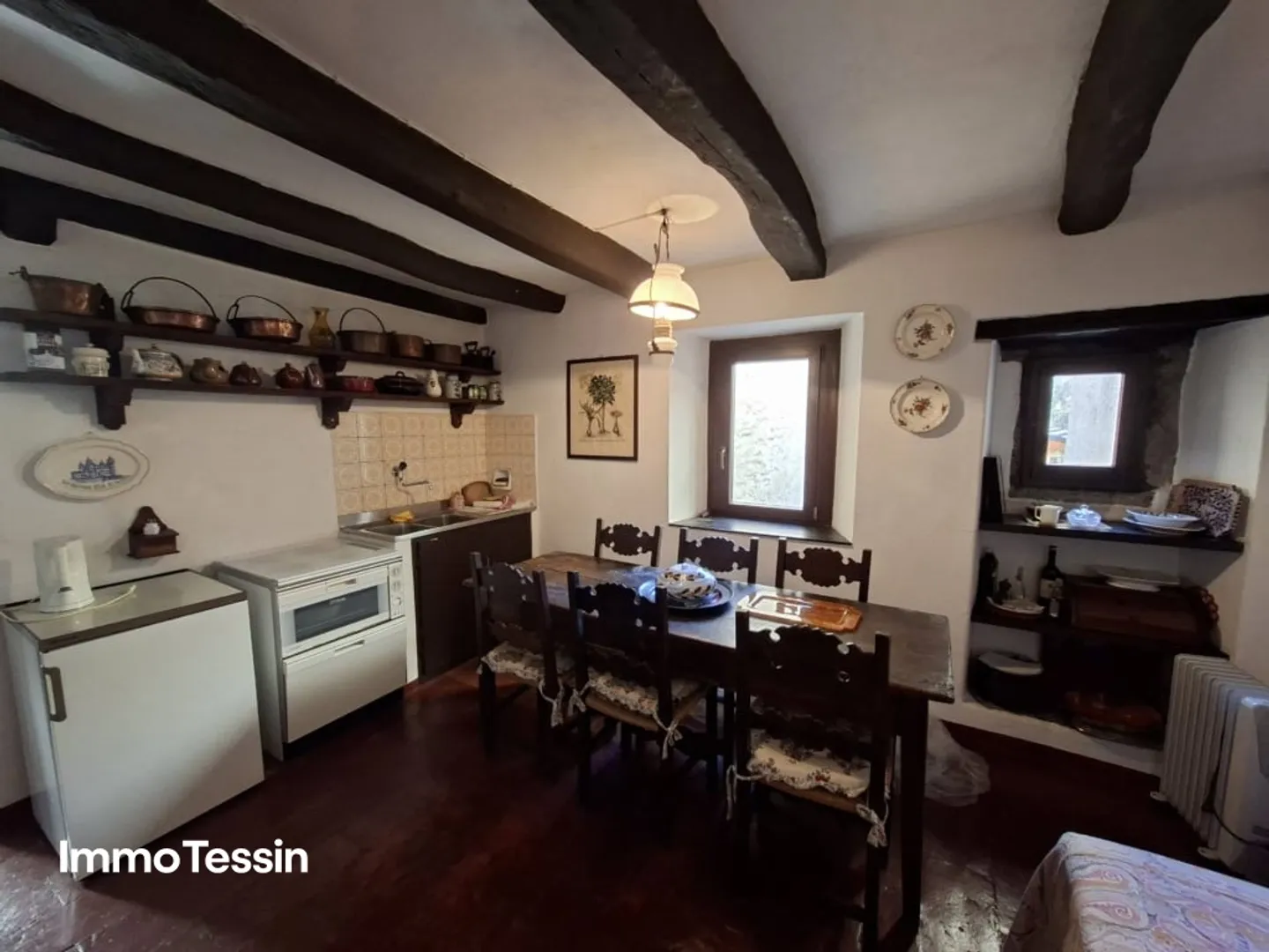 Autentica casa ticinese con molto fascino in una posizione tranquilla nel cuore di Odogno - Foto 8 di 13