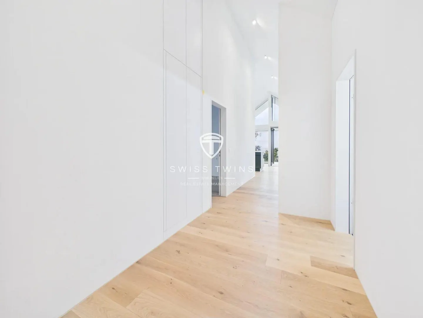 Appartement Penthouse Exclusif 3.5 Pièces avec Vue - Une Touche de Do... - Photo 8 sur 13
