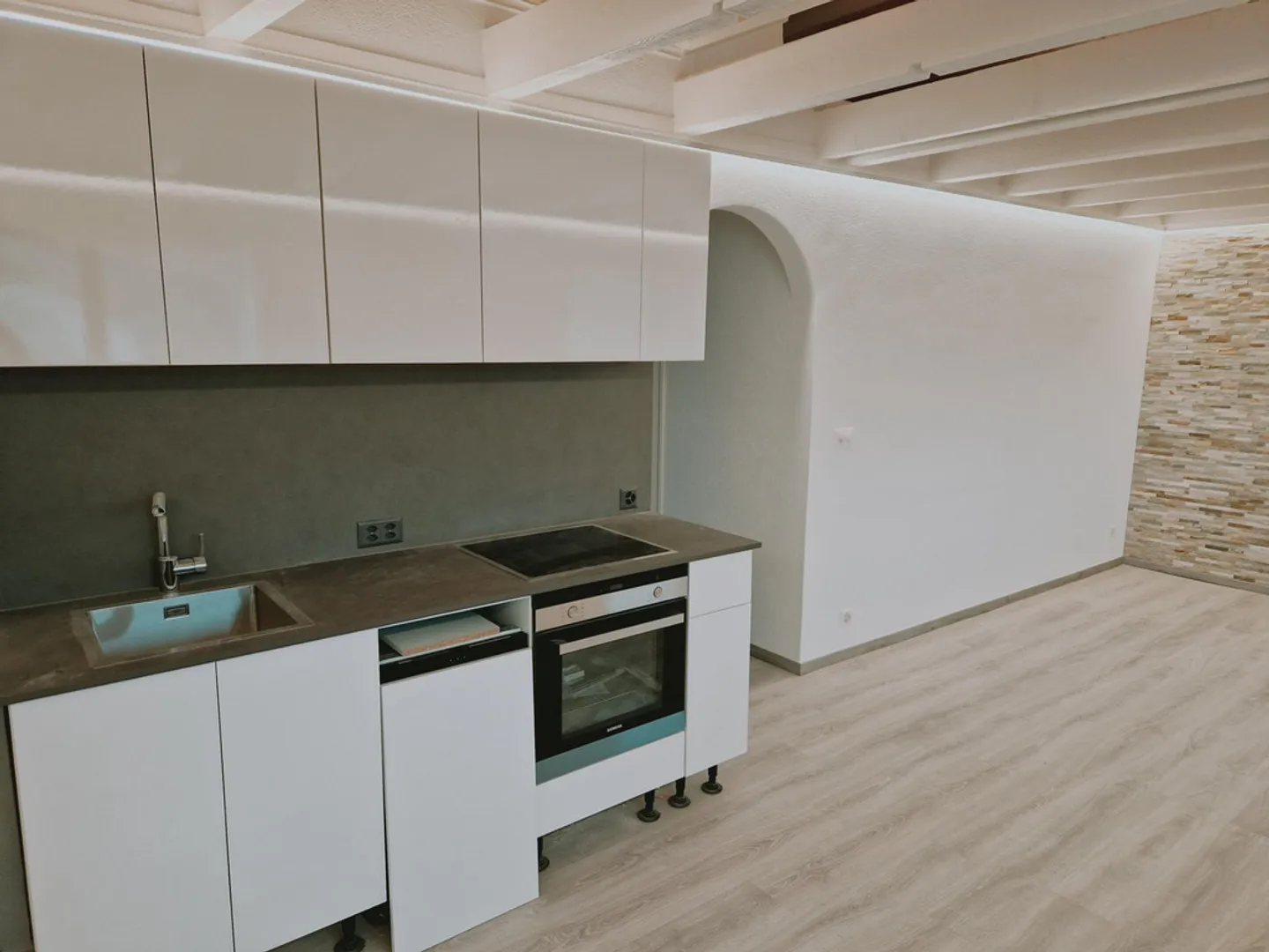 A charm and an extraordinary tranquility - Photo 2 of 9