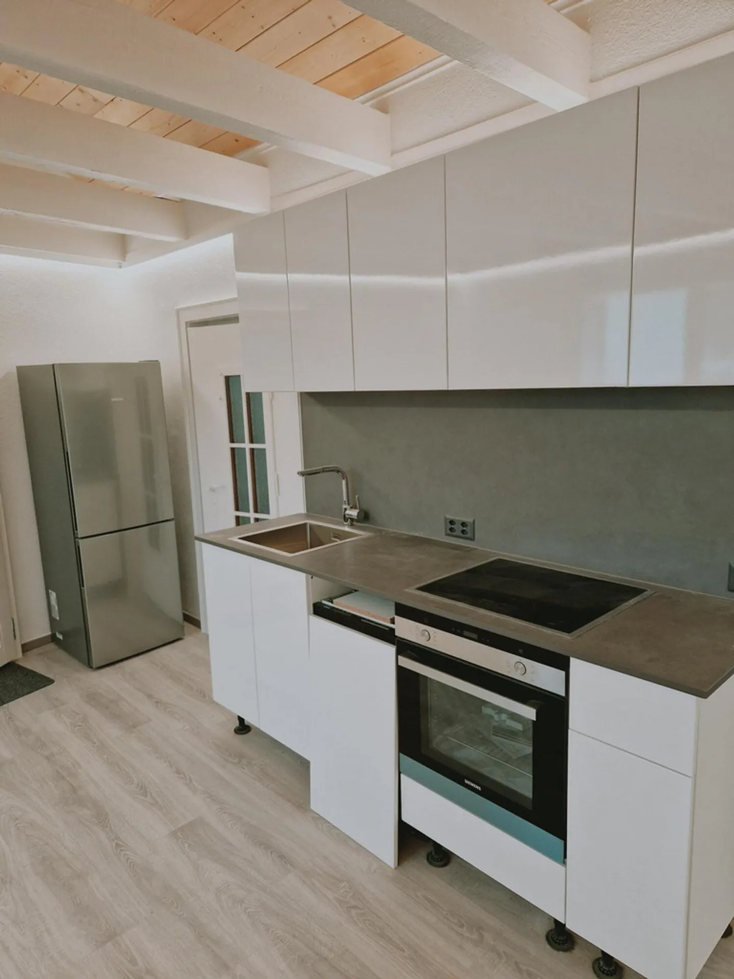 A charm and an extraordinary tranquility - Photo 3 of 9