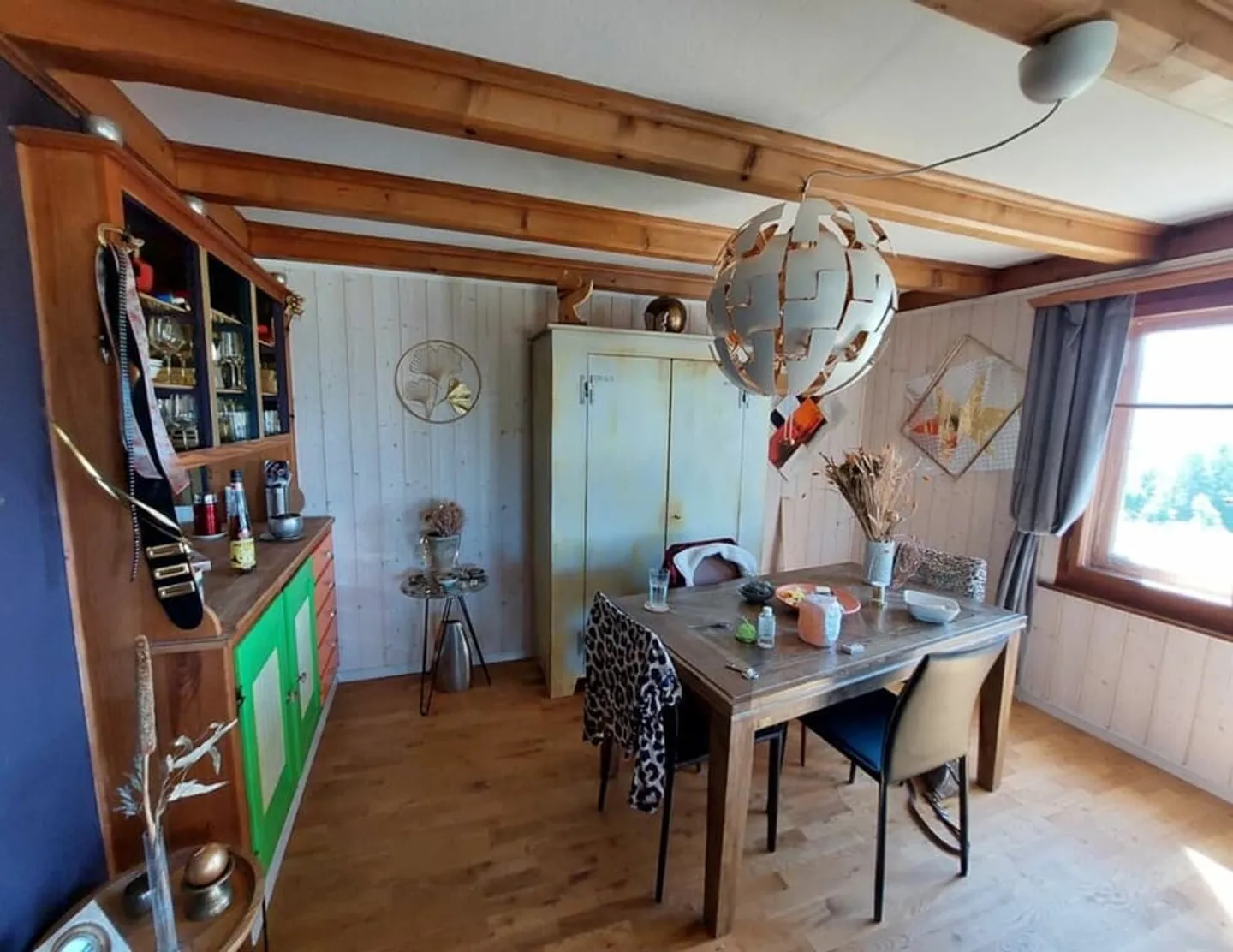 Chalet with exceptional panoramic view and large garden - Photo 6 of 13