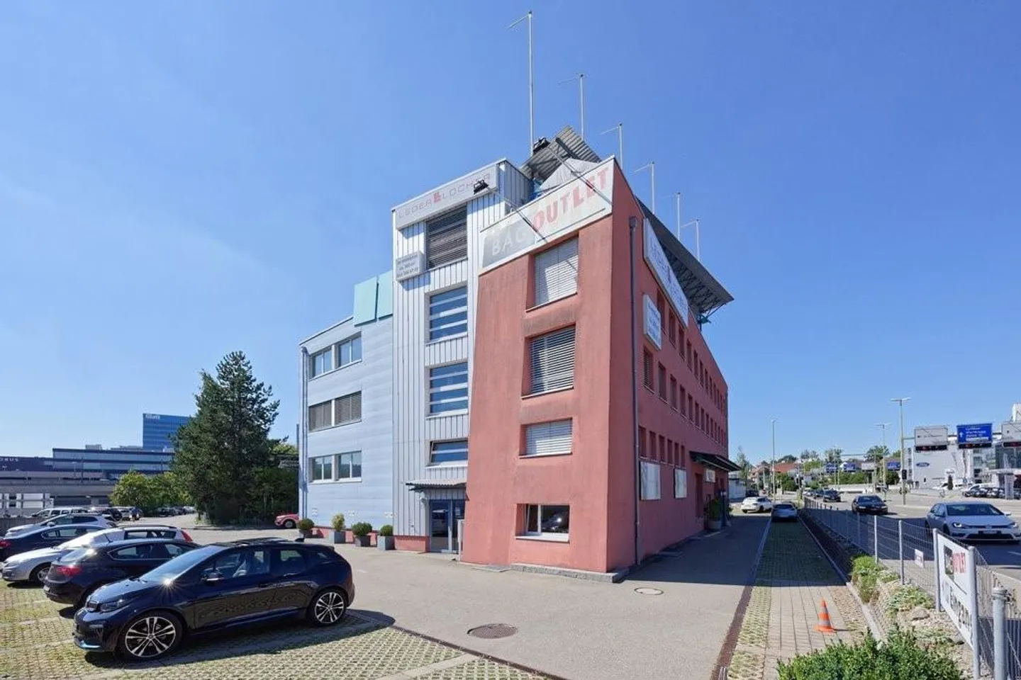 L'Opportunité - Espace Commercial Attrayant dans un Emplacement de Choix - Photo 2 sur 9