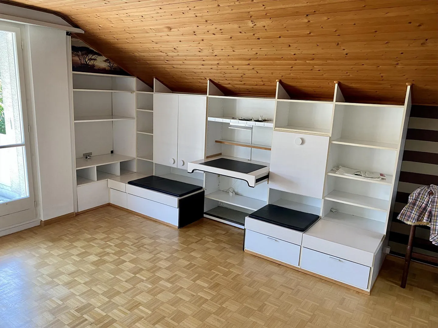 Appartamento mansardato di 2 stanze in zona residenziale privilegiata a Oberwil - Foto 5 di 12