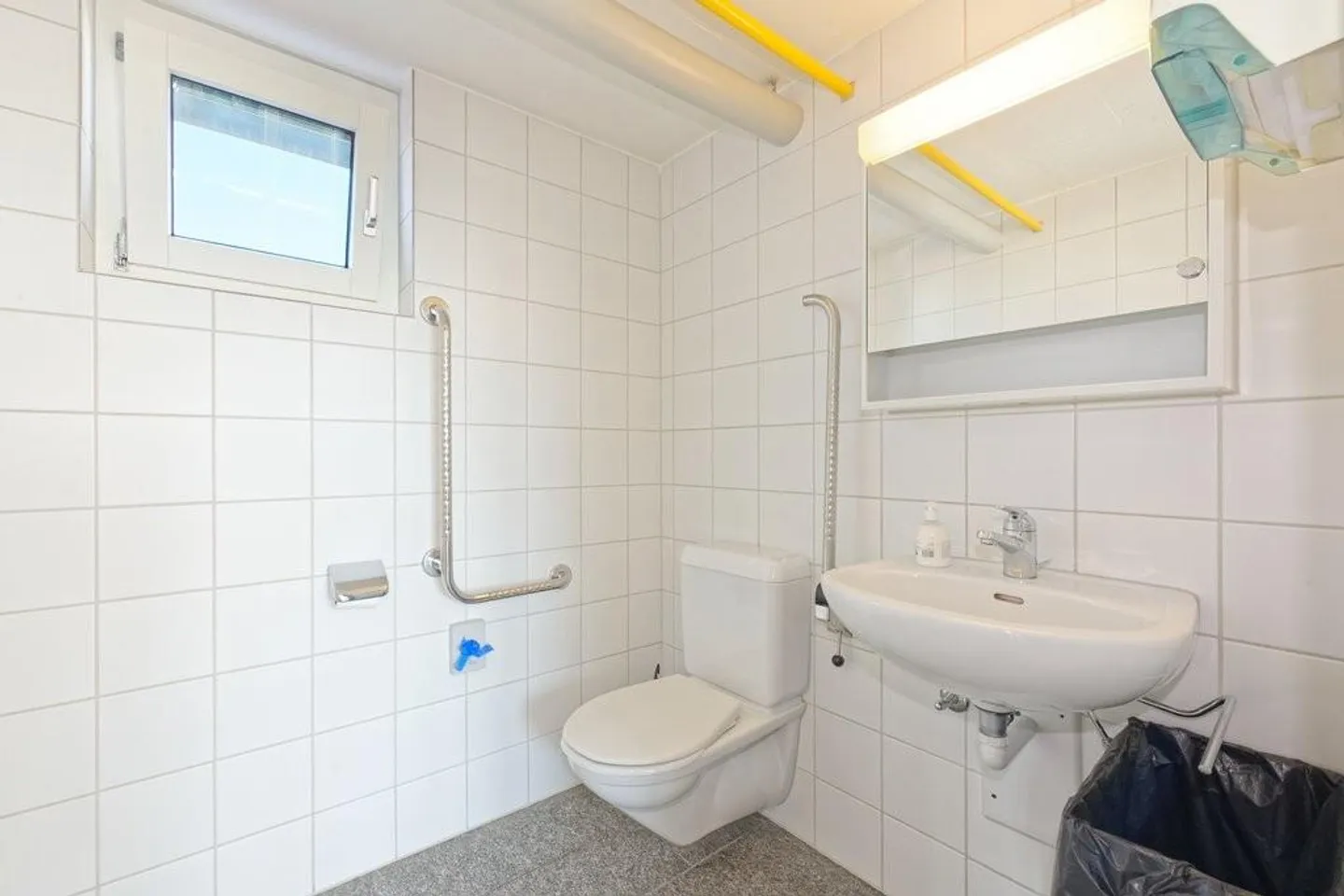 L'Opportunité - Espace Commercial Attrayant dans un Emplacement de Choix - Photo 8 sur 9