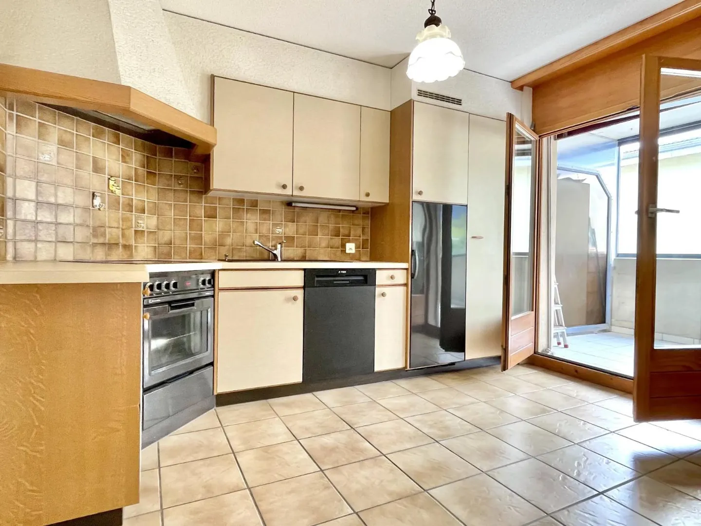 OPPORTUNITÉ 4.5 Zimmer zur Renovierung - Photo 3 sur 10