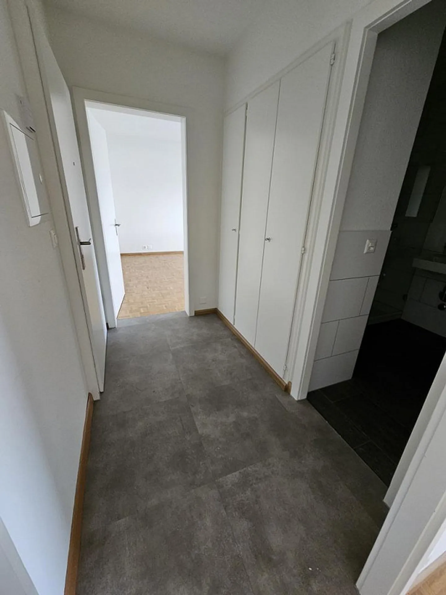 Spacious 2-room apartment (renovated) - Photo 6 of 12