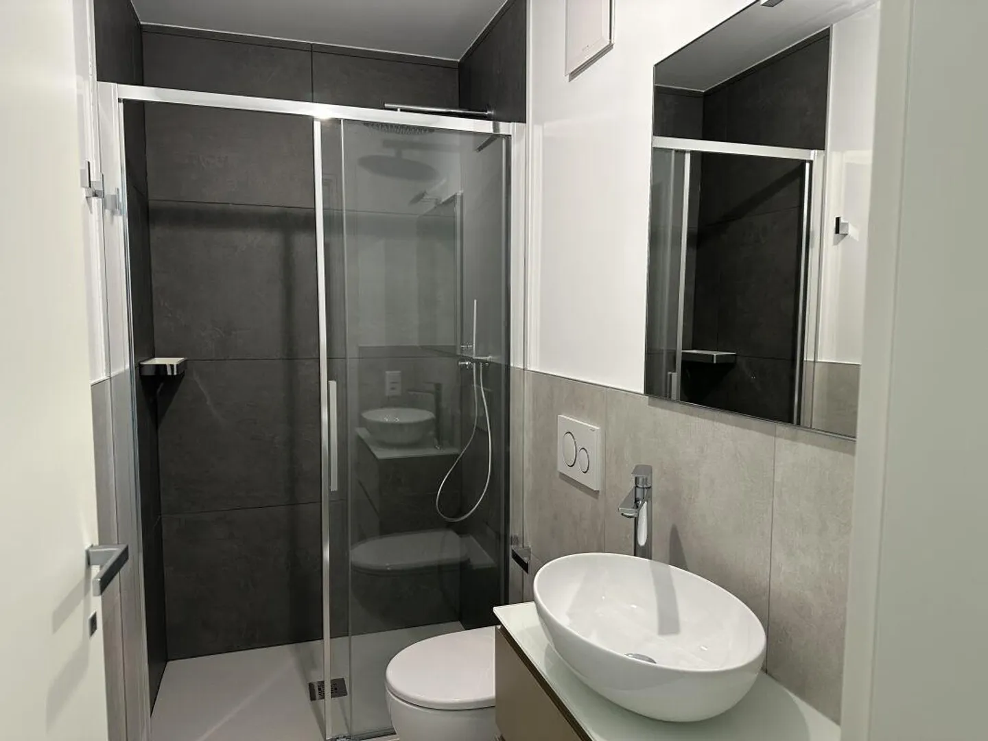 Neue und moderne 3,5-Zimmer-Wohnung mit privatem Garten und t... - Foto 10 von 14