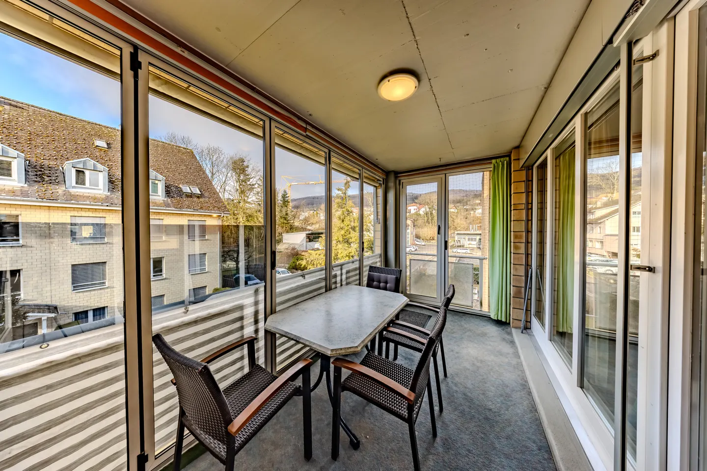 Comfortable living in an ideal location - Photo 2 of 8