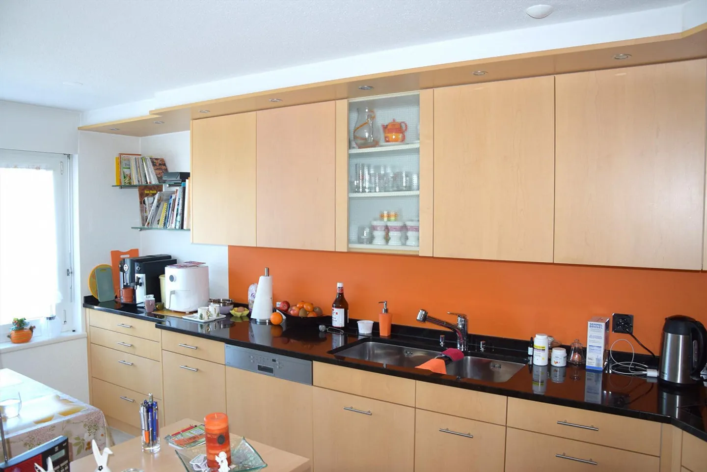 Detached single-family house with winter garden and two garages - Photo 6 of 15