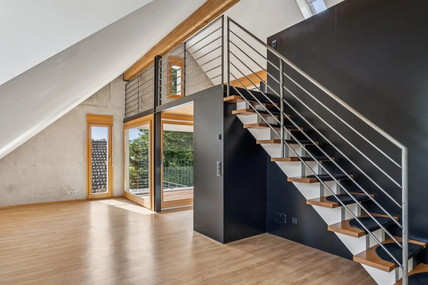 Modern penthouse loft with gallery and loggia - Photo 1 of 6