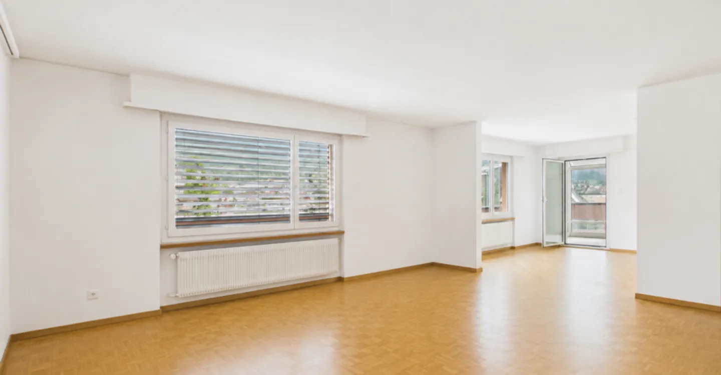 Spacious Penthouse Apartment with Panoramic Terrace - Brig - Photo 2 of 12