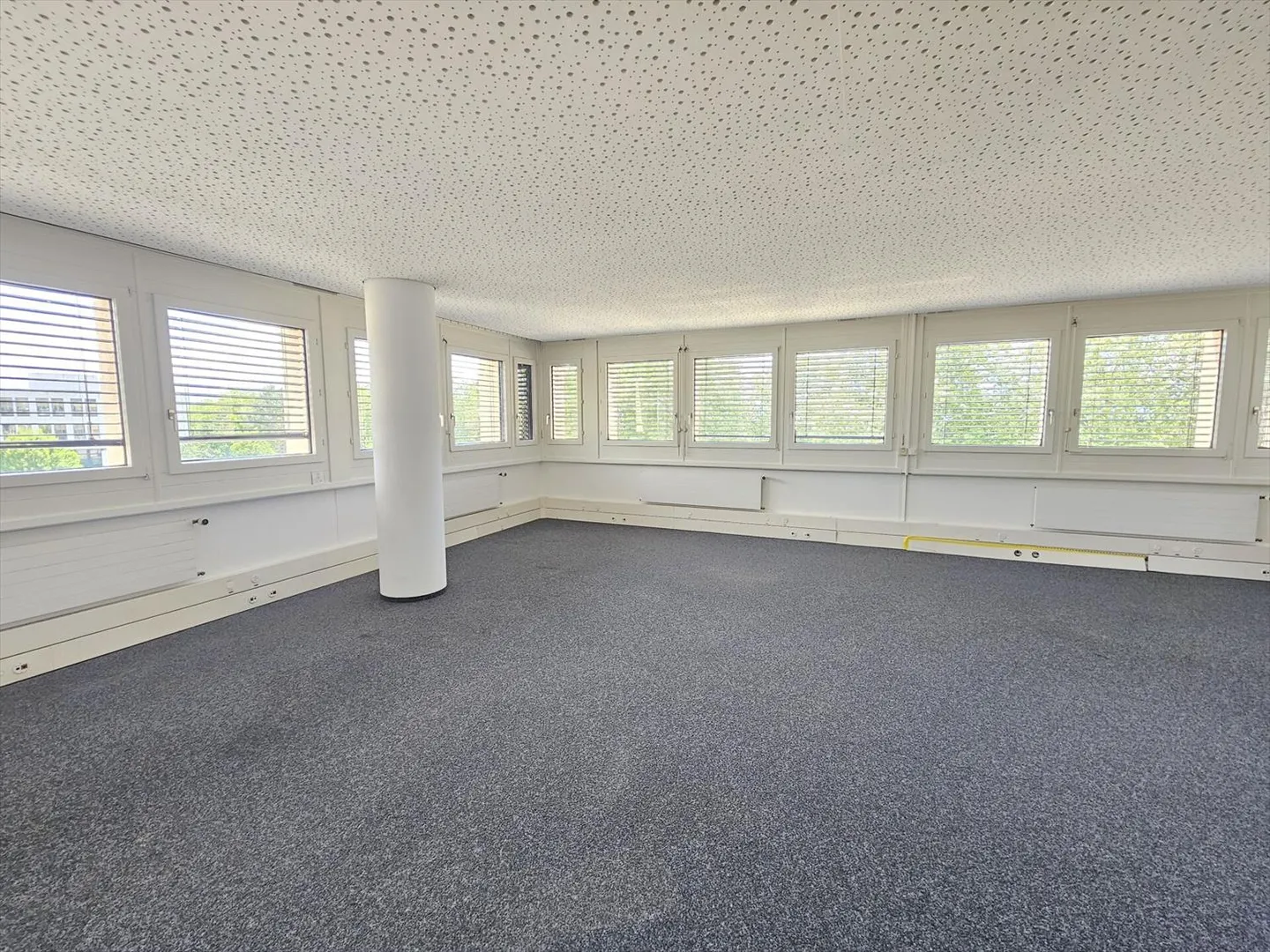 Büro - Foto 1 von 8