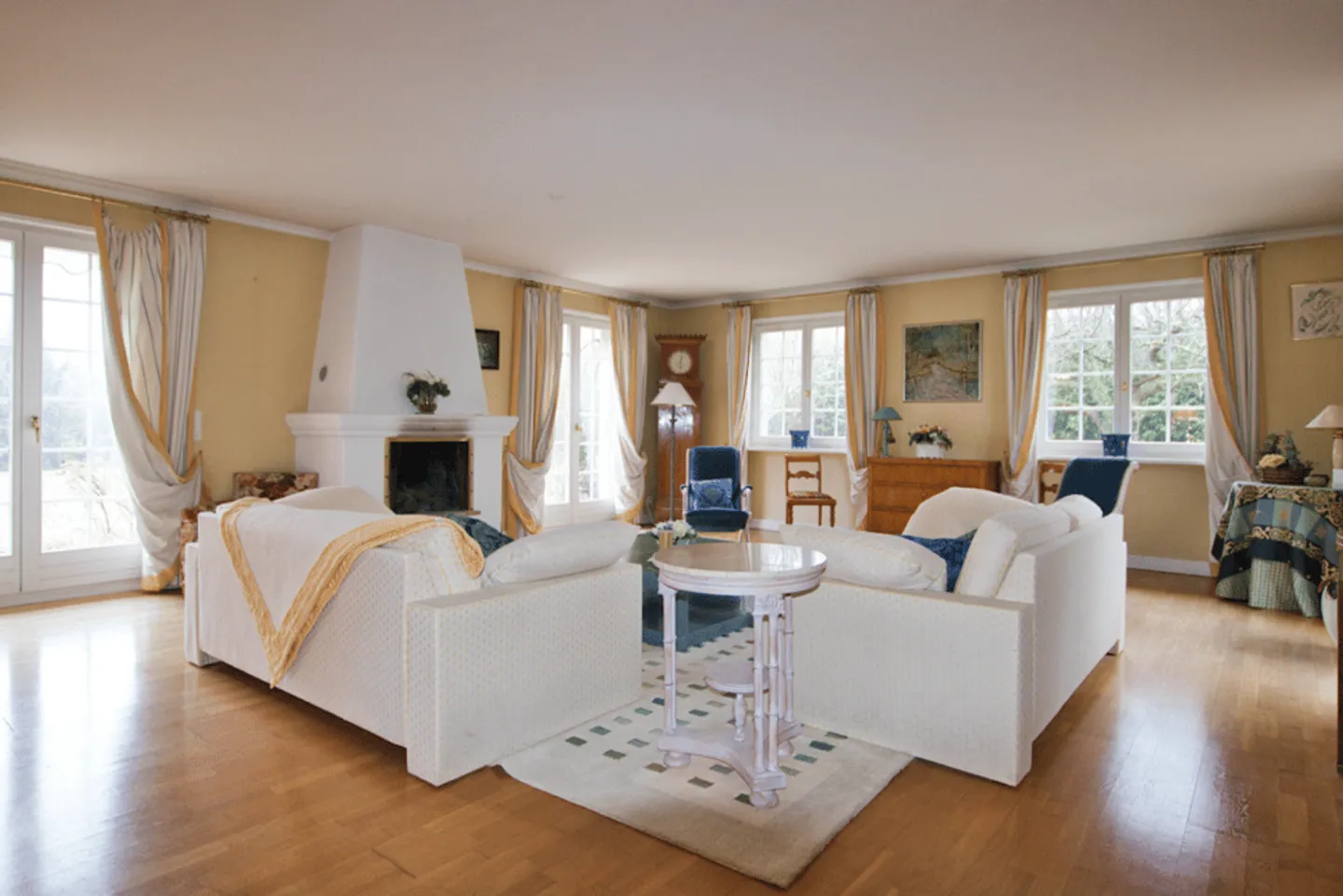 Villa de standing - espace bien-être et volumes généreux - Foto 2 von 13