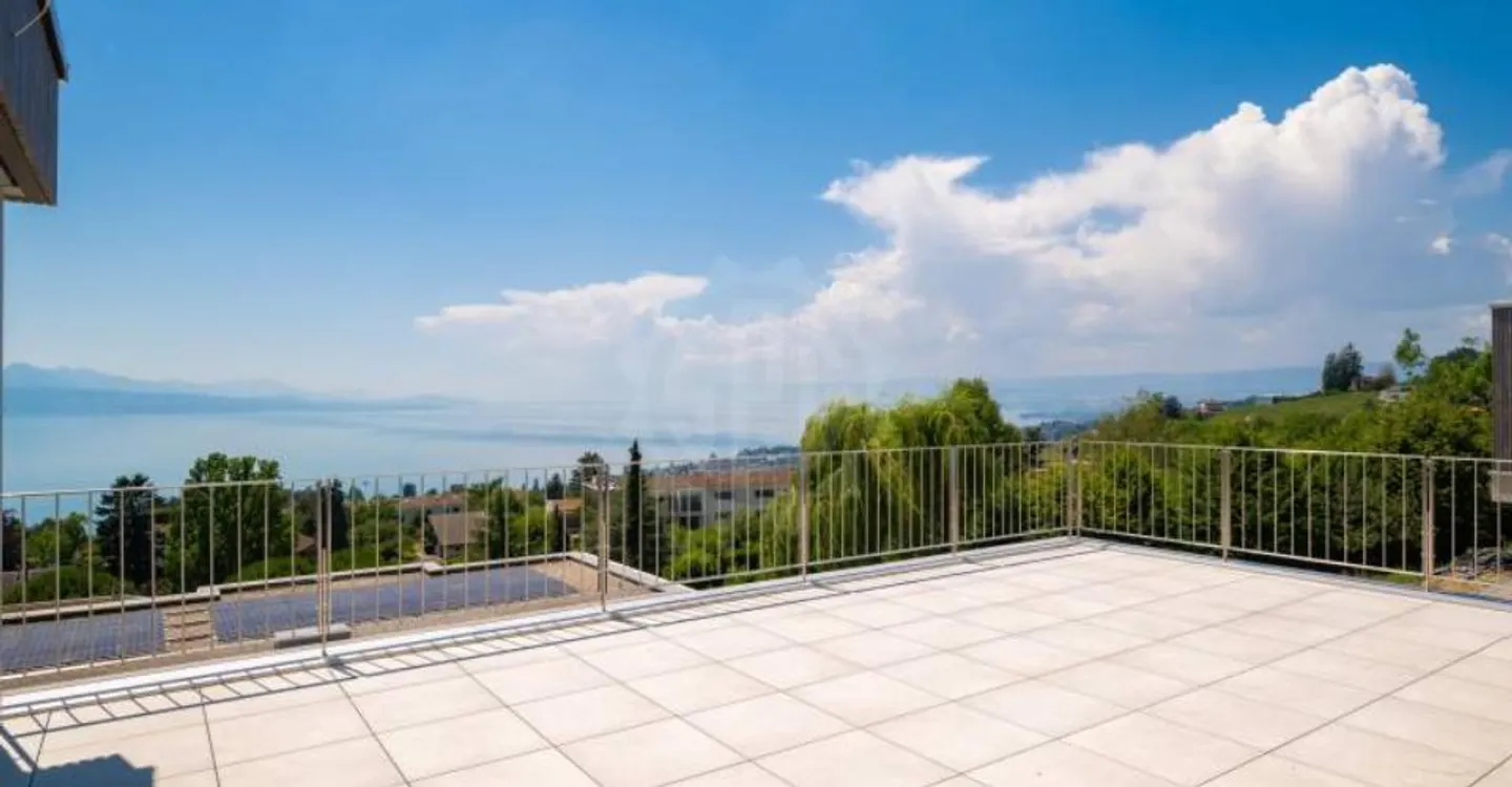 Villa contemporaine avec vue sur le lac - Photo 2 sur 11
