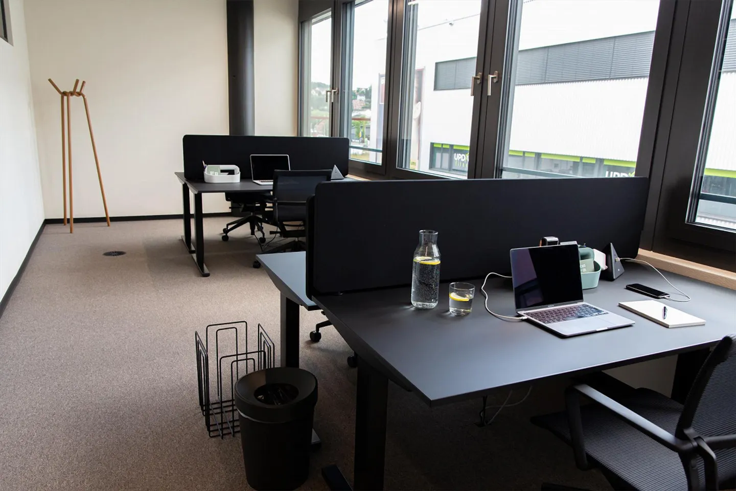Fully Furnished Office for 4 Workstations (All-inclusive Service) - Photo 1 of 11