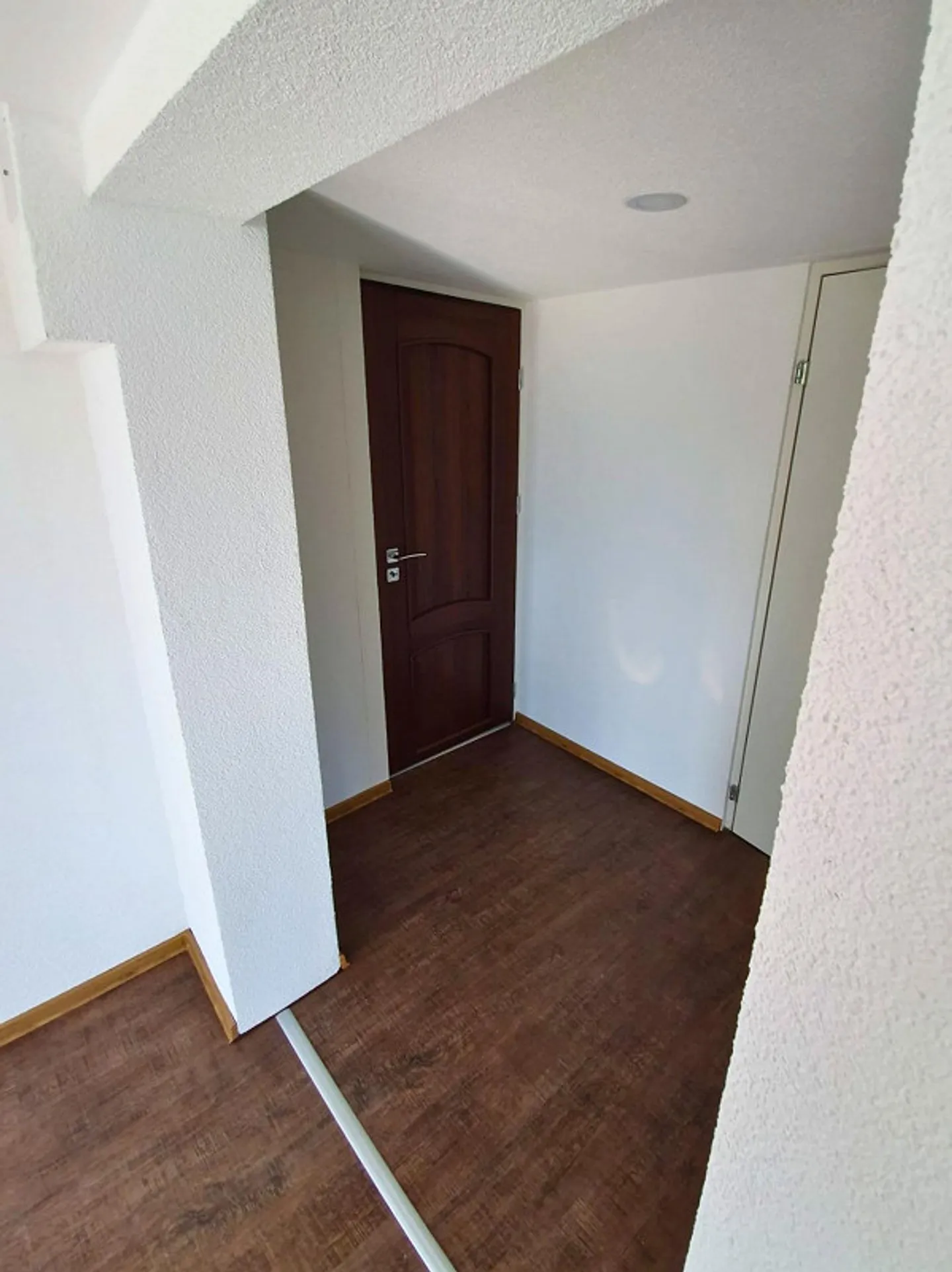 Appartamento affascinante di 3-5 stanze da affittare al 2° piano - Foto 4 di 10