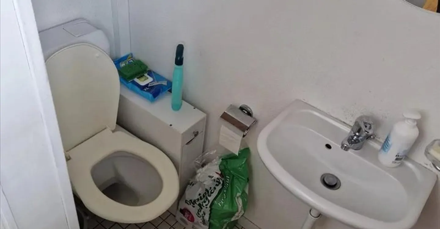 Immeuble mixte à louer - Photo 1 sur 4