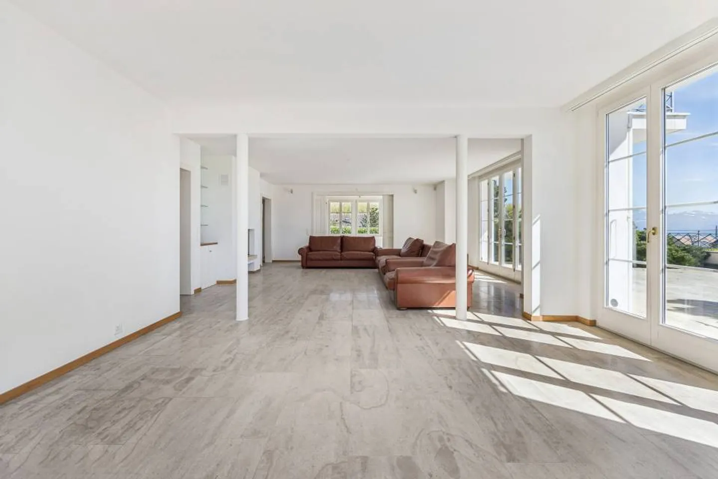 Villa 12 Zimmer - Foto 3 von 9