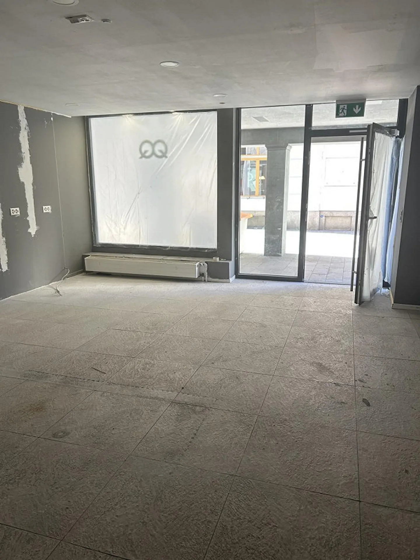 Commercial Space - Photo 4 of 7