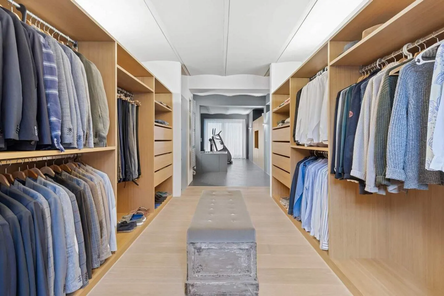 Celeste | ZH - Photo 3 of 3