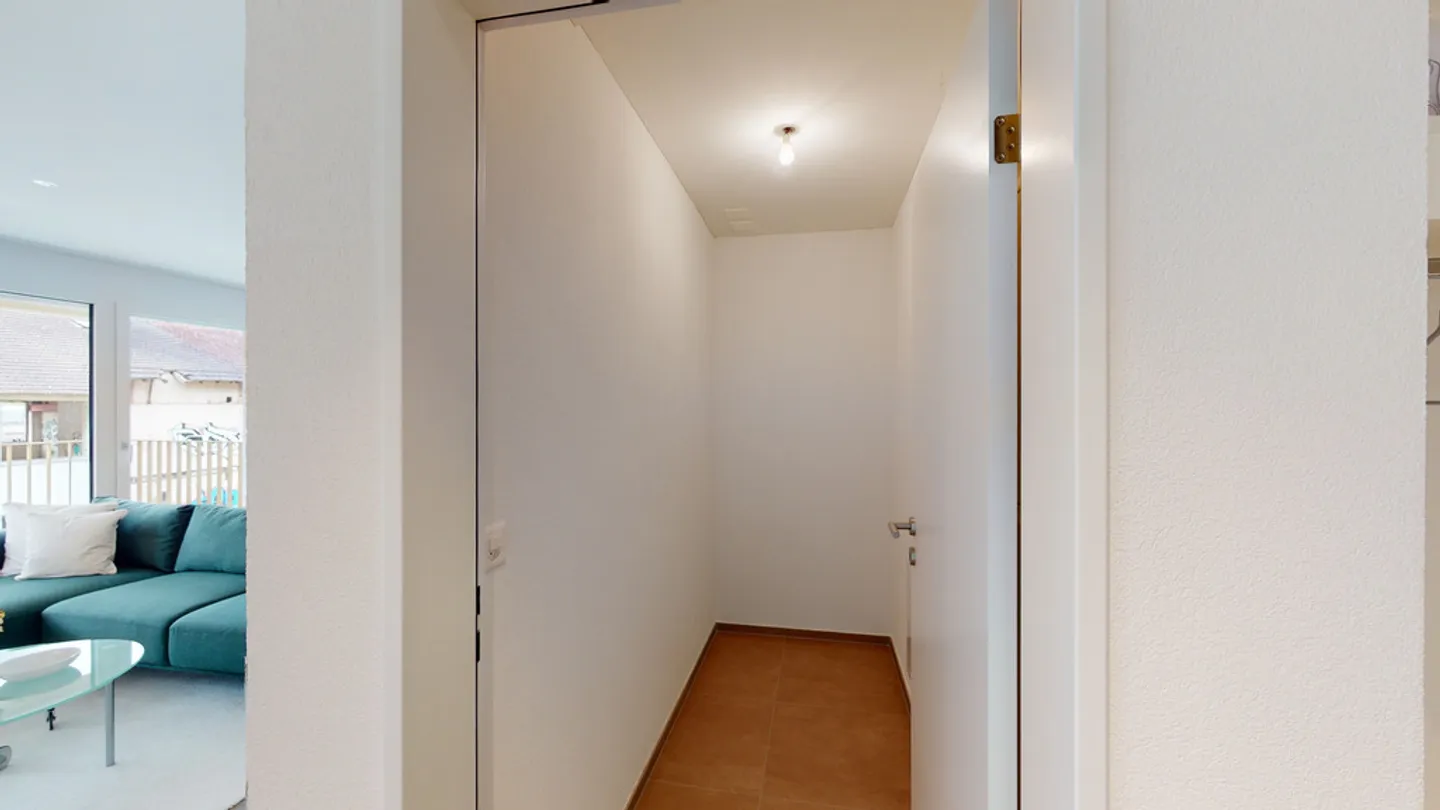 APPARTEMENT MODERNE DE 4,5 PIÈCES DANS UN ENDROIT CALME - Photo 9 sur 9