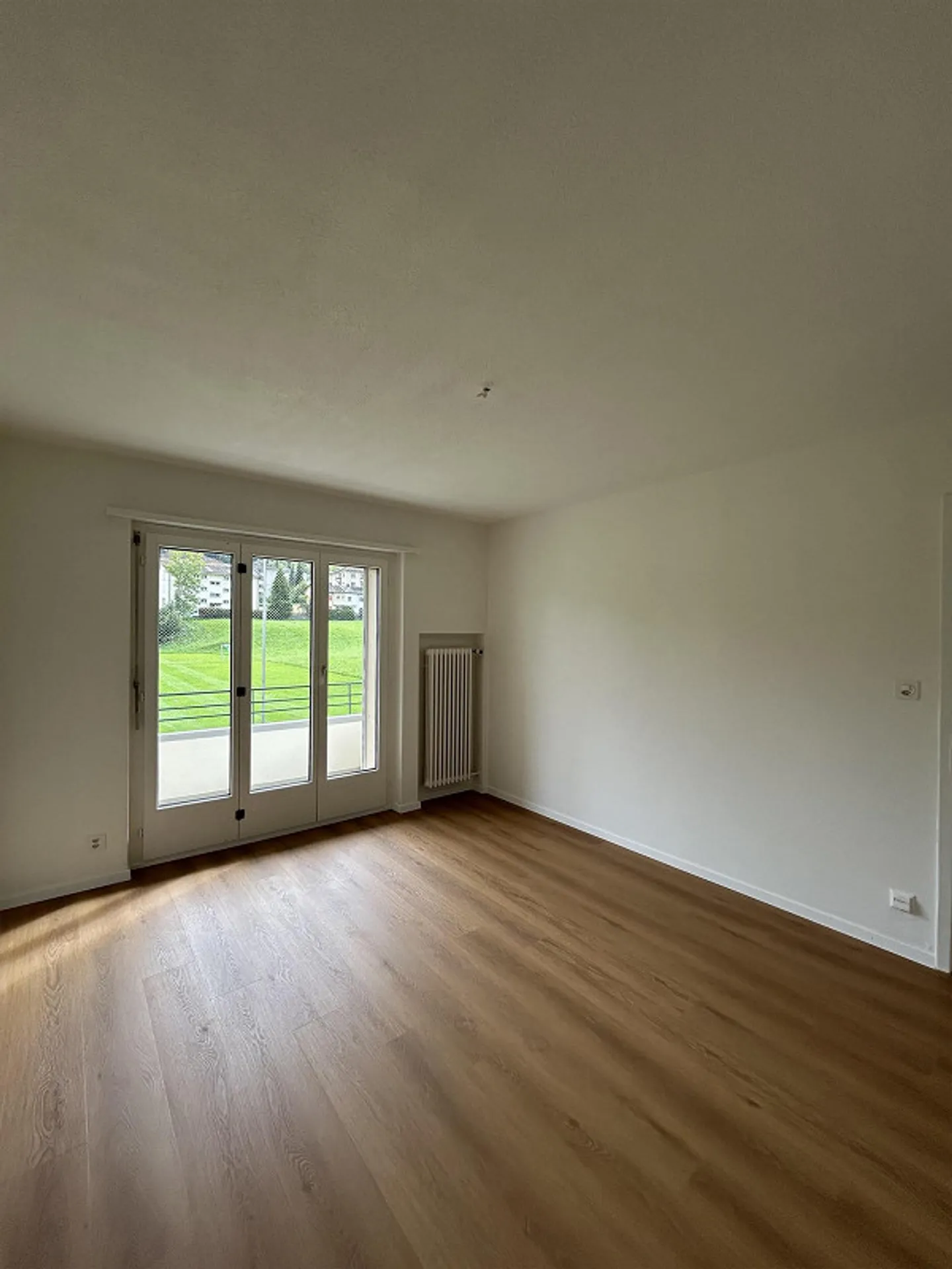 Appartamento 2 locali in una posizione tranquilla e soleggiata - Foto 2 di 8