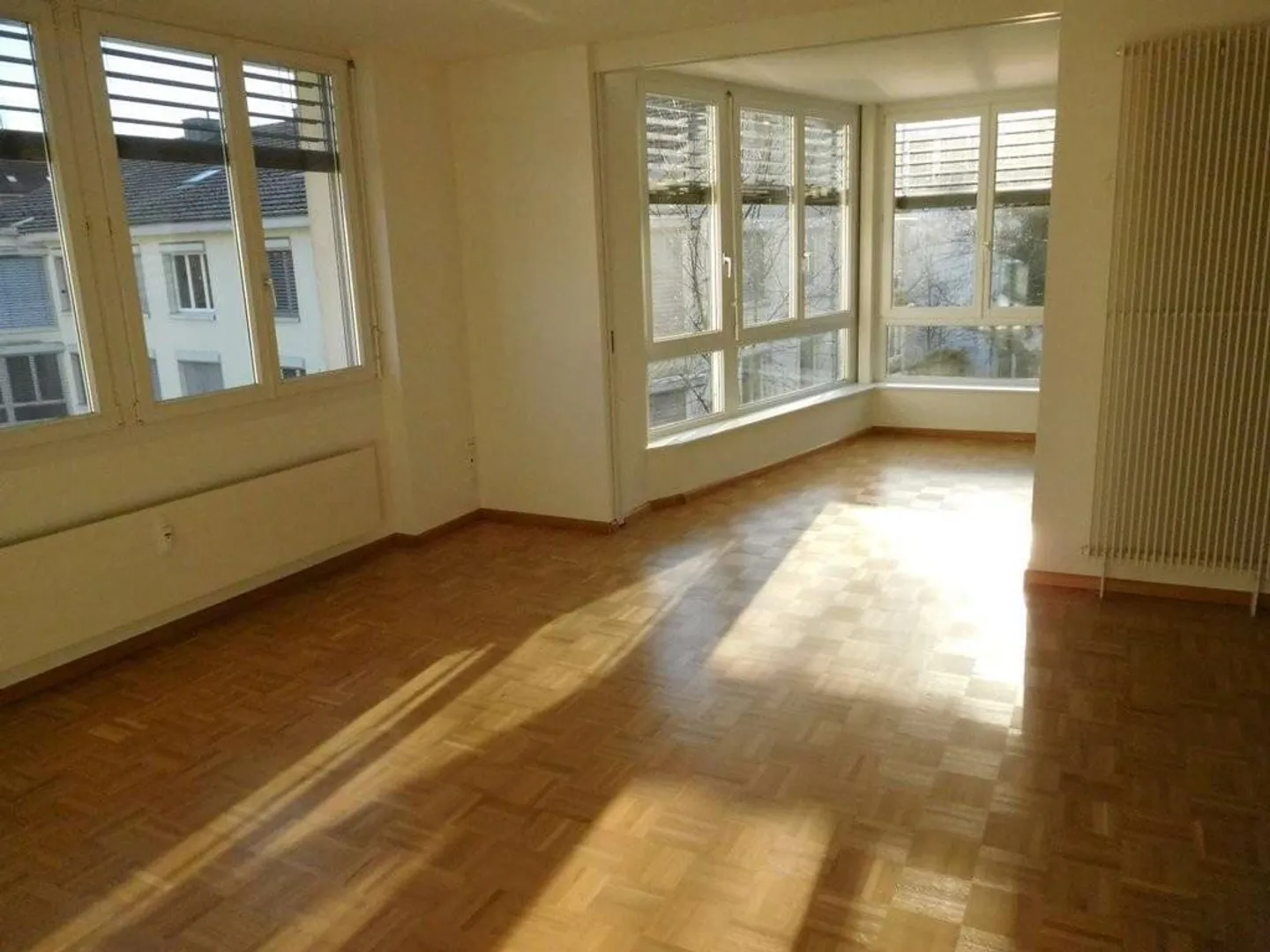 Charmante Wohnung mit Wintergarten - Foto 3 von 5
