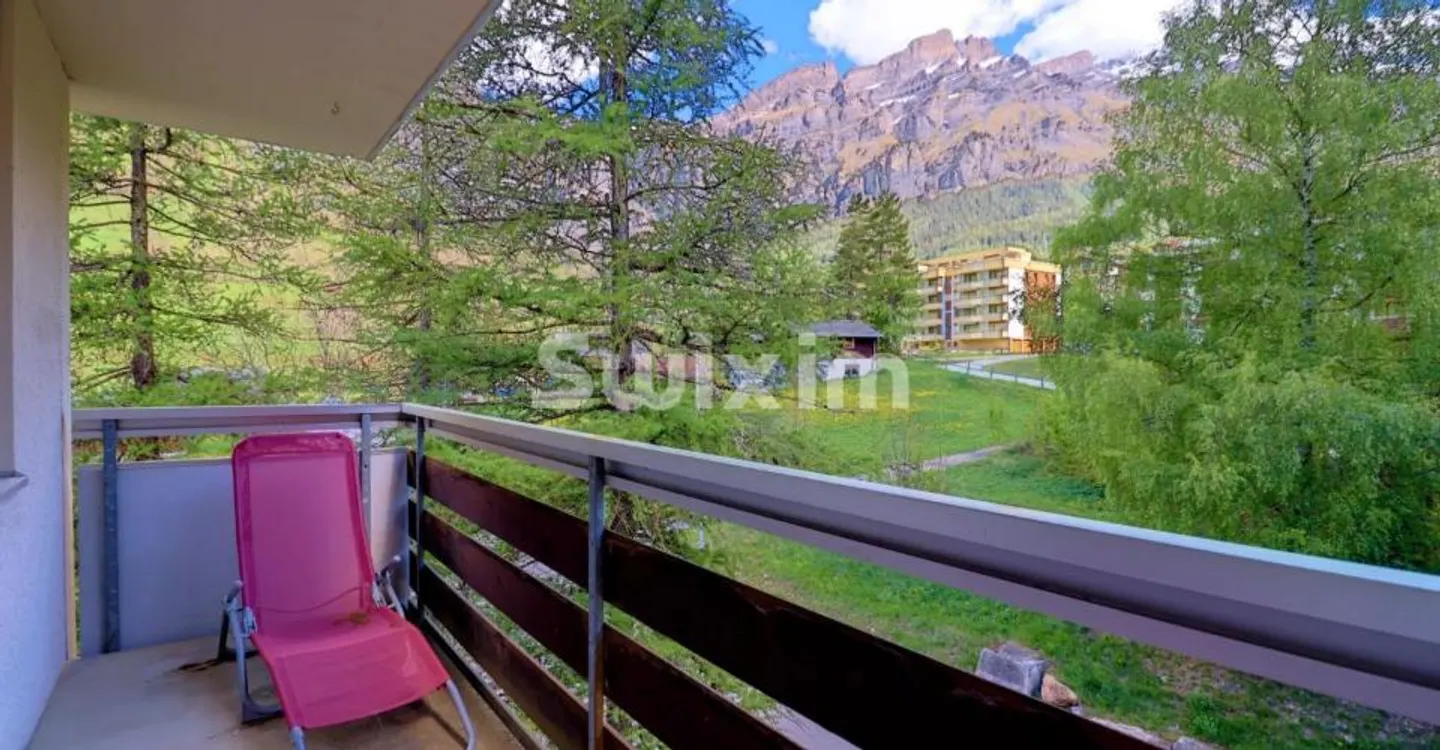 Appartement Charmant avec Vue sur Montagne - Photo 2 sur 8