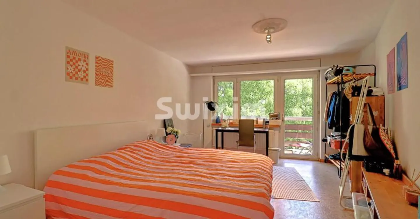 Appartement Charmant avec Vue sur Montagne - Photo 3 sur 8