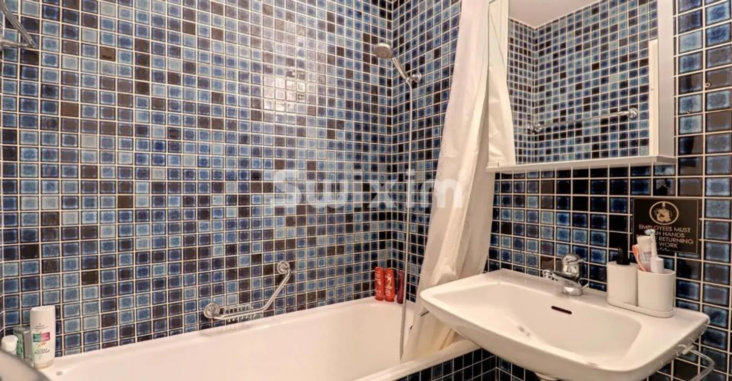 Appartement Charmant avec Vue sur Montagne - Photo 5 sur 8